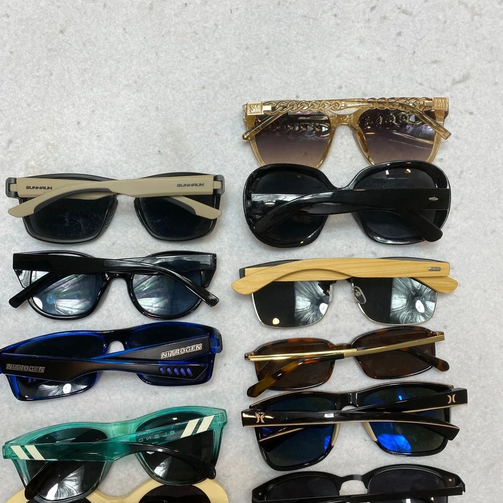 Lot Of 20 Mixed Brand Sunglasses Lot Unisex OS Multicolored Wholesale Bundle